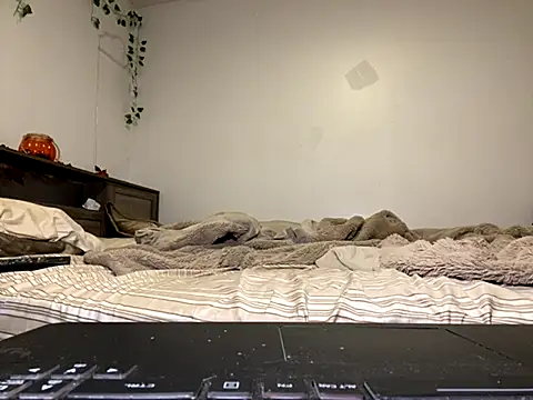 Kittyymaze1 online show from 10-02-25, 12:12