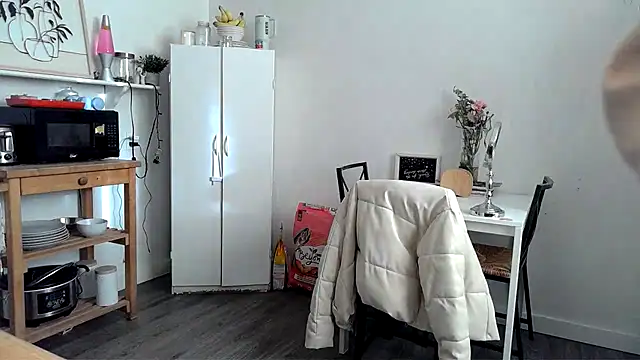 Kittyymaze1 online show from 02-26-26, 01:10