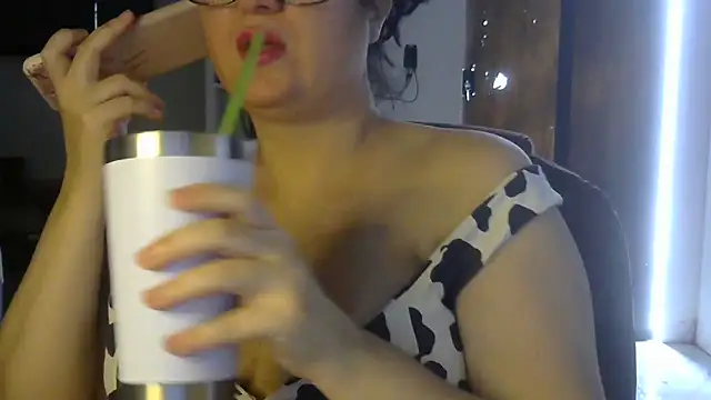 LUNYYA online show from 03-01-26, 04:31