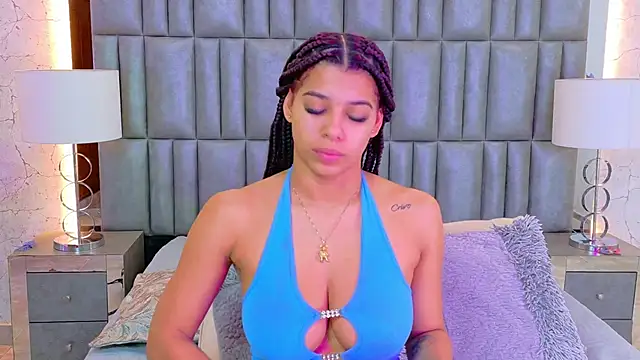 TiaraRosse online show from 06-15-26, 12:18