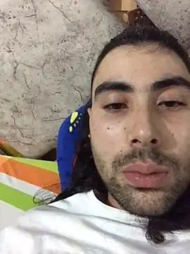 Snapshot of macg96 chatting on 01-01-25, 02:20 macg96 online show from 01-01-25, 02:20