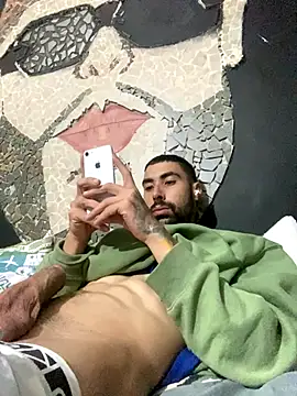 Snapshot of macg96 chatting on 11-14-25, 06:45 macg96 online show from 11-14-25, 06:45