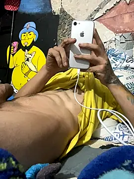 Snapshot of macg96 chatting on 11-18-25, 05:45 macg96 online show from 11-18-25, 05:45