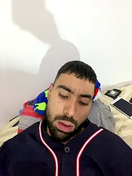 Snapshot of macg96 chatting on 12-05-25, 07:39 macg96 online show from 12-05-25, 07:39