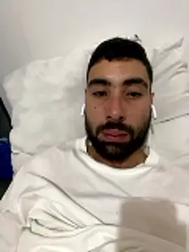 Snapshot of macg96 chatting on 12-15-25, 11:58 macg96 online show from 12-15-25, 11:58