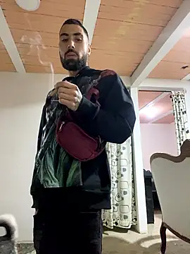 Snapshot of macg96 chatting on 01-10-26, 05:09 macg96 online show from 01-10-26, 05:09