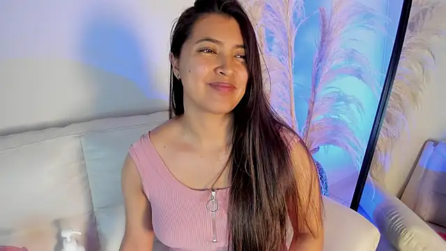 Snapshot of Rebeca_Williams_ chatting on 01-15-25, 03:43 Rebeca Williams  online show from 01-15-25, 03:43