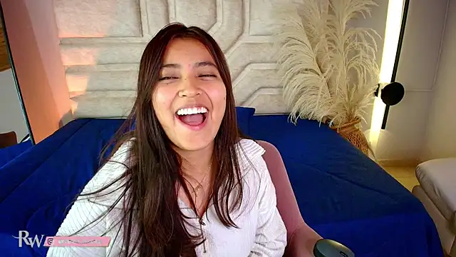 Snapshot of Rebeca_Williams_ chatting on 03-21-25, 04:39 Rebeca Williams  online show from 03-21-25, 04:39