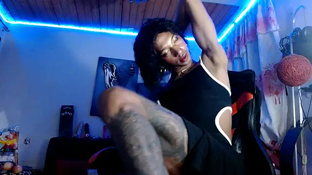 Maidi  online show from 11-21-25, 01:48