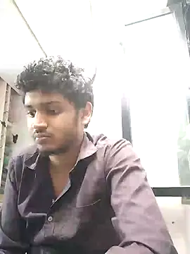 Snapshot of heartless__95 chatting on 01-29-25, 12:24 heartless 95 online show from 01-29-25, 12:24