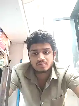 Snapshot of heartless__95 chatting on 02-01-25, 10:48 heartless 95 online show from 02-01-25, 10:48