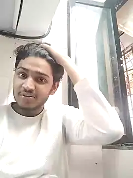 Snapshot of heartless__95 chatting on 02-06-25, 06:29 heartless 95 online show from 02-06-25, 06:29