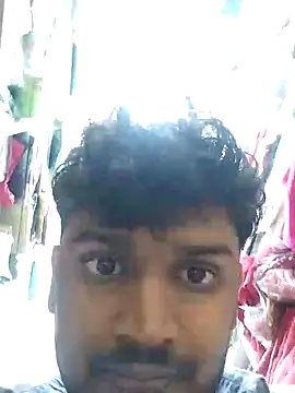 Snapshot of heartless__95 chatting on 03-08-25, 03:35 heartless 95 online show from 03-08-25, 03:35