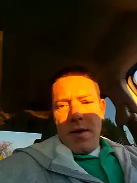 Bigtater1999 online show from 10-23-25, 11:42