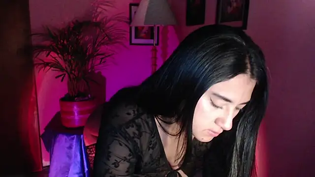 bunnyemilyrose36 online show from 02-08-26, 07:56