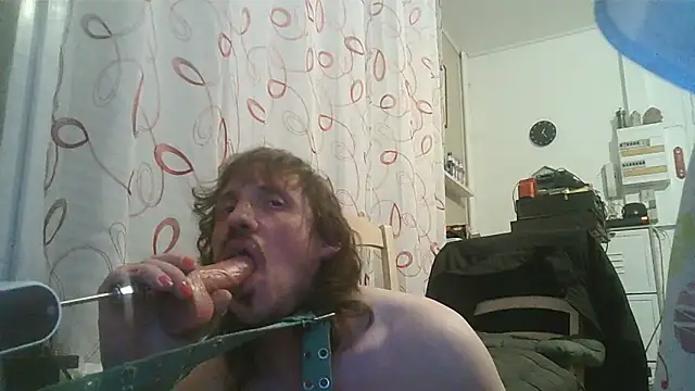 Snapshot of cyril020202 chatting on 04-02-26, 09:23 cyril020202 online show from 04-02-26, 09:23