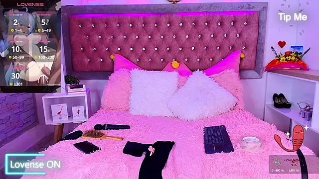 EmmaWilder online show from 03-12-25, 12:42