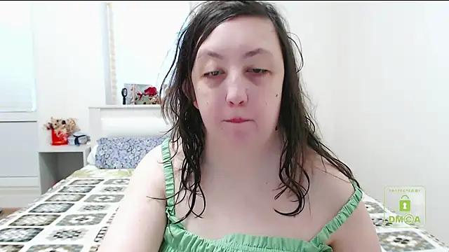 Snapshot of cute_and_hot chatting on 02-01-25, 09:43 cute and hot online show from 02-01-25, 09:43