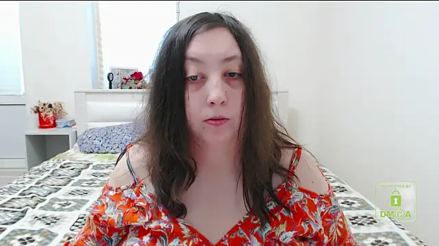 Snapshot of cute_and_hot chatting on 02-04-25, 12:55 cute and hot online show from 02-04-25, 12:55