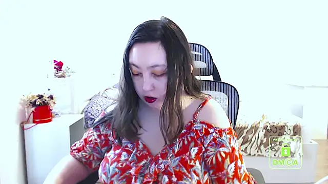 Snapshot of cute_and_hot chatting on 03-05-25, 09:38 cute and hot online show from 03-05-25, 09:38
