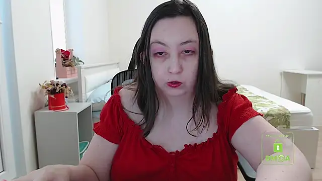 Snapshot of cute_and_hot chatting on 03-08-25, 09:39 cute and hot online show from 03-08-25, 09:39