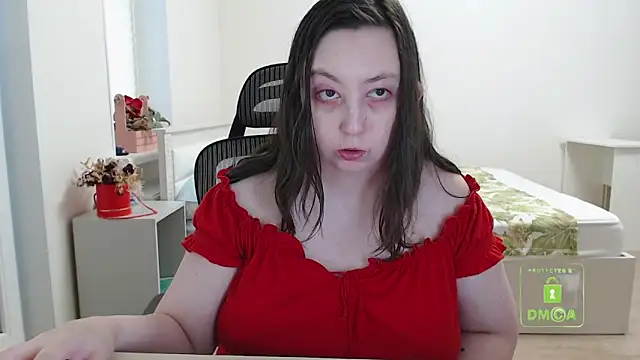 Snapshot of cute_and_hot chatting on 03-08-25, 12:52 cute and hot online show from 03-08-25, 12:52