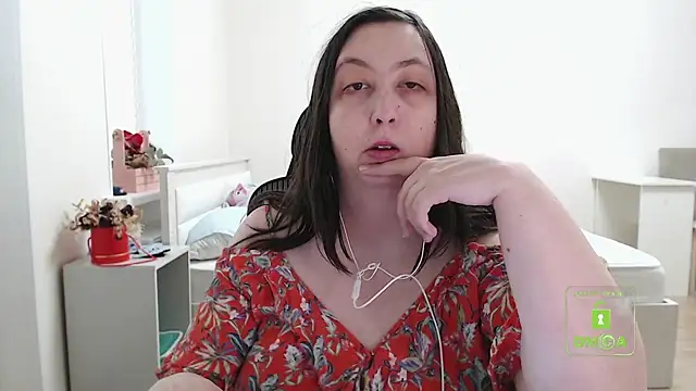 Snapshot of cute_and_hot chatting on 03-10-25, 01:10 cute and hot online show from 03-10-25, 01:10