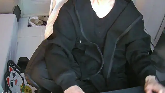 Snapshot of Ray175oo chatting on 03-10-26, 05:29 Ray175oo online show from 03-10-26, 05:29