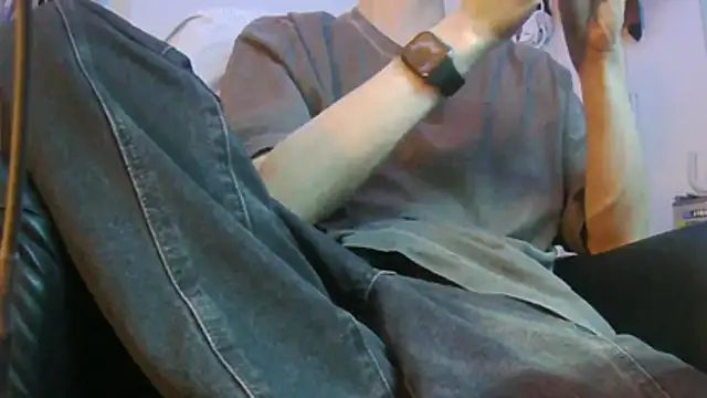 Snapshot of Ray175oo chatting on 03-25-26, 05:41 Ray175oo online show from 03-25-26, 05:41