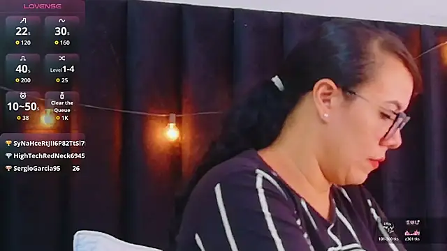 hotlatinateacher online show from 10-19-25, 07:25