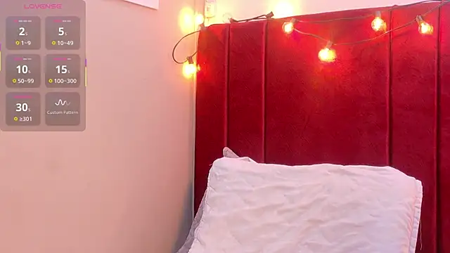 hotlatinateacher online show from 11-14-25, 07:34