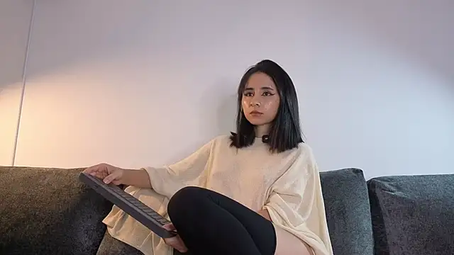 angelinepossy online show from 05-03-26, 11:55