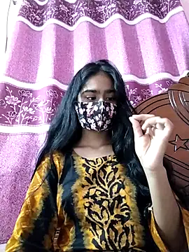 Snapshot of Arisha- chatting on 10-11-25, 08:29 Arisha- online show from 10-11-25, 08:29