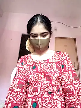 Snapshot of Arisha- chatting on 10-18-25, 08:59 Arisha- online show from 10-18-25, 08:59