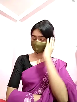 Snapshot of Arisha- chatting on 10-19-25, 06:41 Arisha- online show from 10-19-25, 06:41