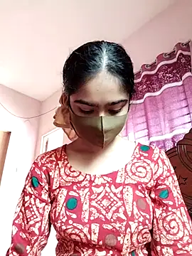 Snapshot of Arisha- chatting on 10-22-25, 09:42 Arisha- online show from 10-22-25, 09:42