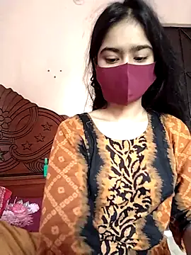 Snapshot of Arisha- chatting on 12-05-25, 08:45 Arisha- online show from 12-05-25, 08:45