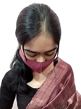 Snapshot of Arisha- chatting on 12-14-25, 06:23 Arisha- online show from 12-14-25, 06:23