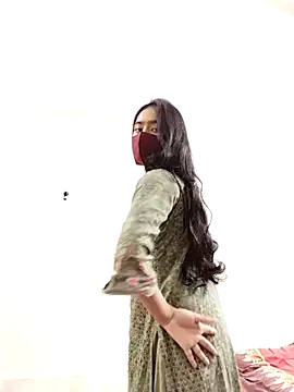 Snapshot of Arisha- chatting on 02-02-26, 08:07 Arisha- online show from 02-02-26, 08:07