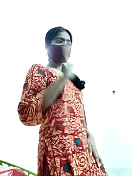 Snapshot of Arisha- chatting on 02-03-26, 08:14 Arisha- online show from 02-03-26, 08:14