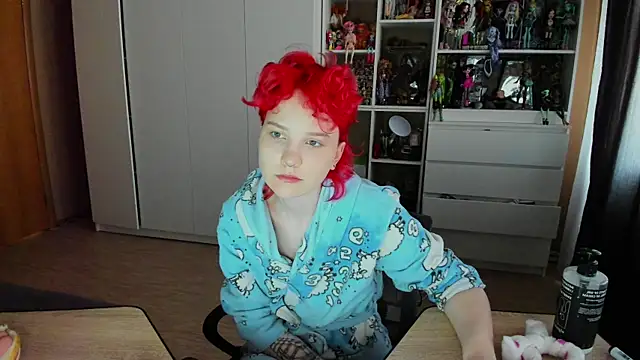 School Love online show from 04-29-26, 07:56