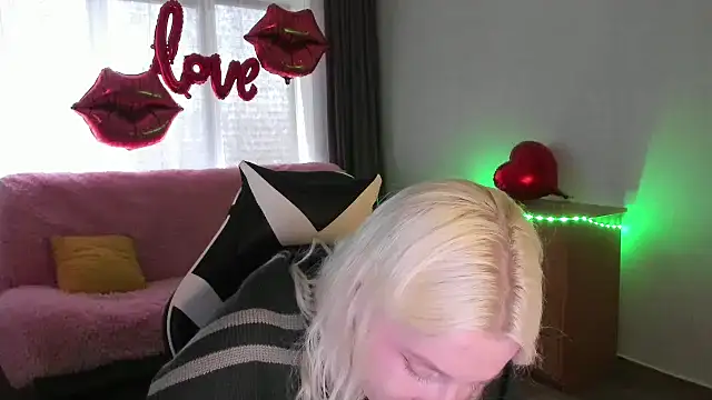 EnigmaSee online show from 04-17-26, 09:23