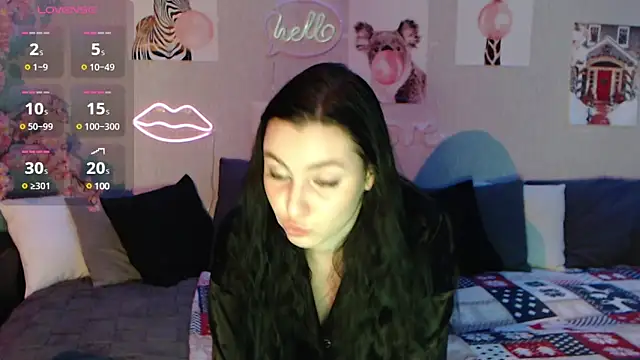 Fluffy Tiffy online show from 02-05-25, 08:00