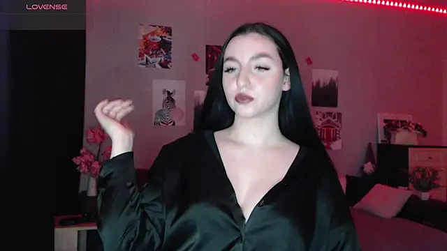 Fluffy Tiffy online show from 02-25-25, 01:52