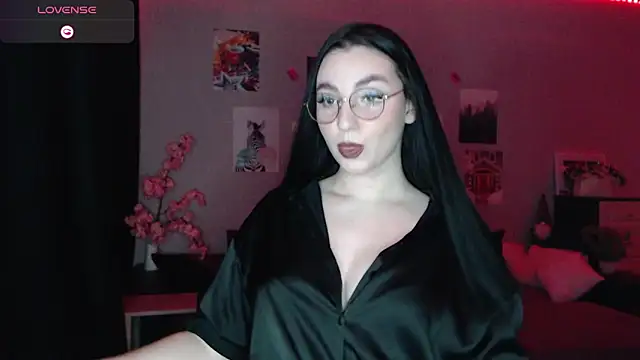 Fluffy Tiffy online show from 02-28-25, 01:47