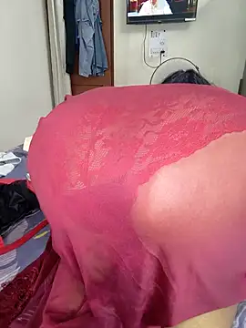 Snapshot of wildsakhi chatting on 10-19-25, 12:39 wildsakhi online show from 10-19-25, 12:39