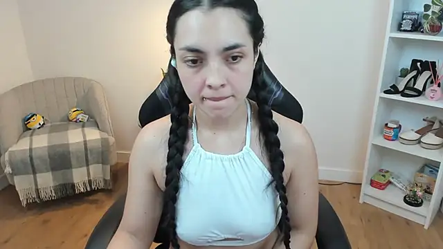  BellaEvans  online show from 01-20-25, 12:07