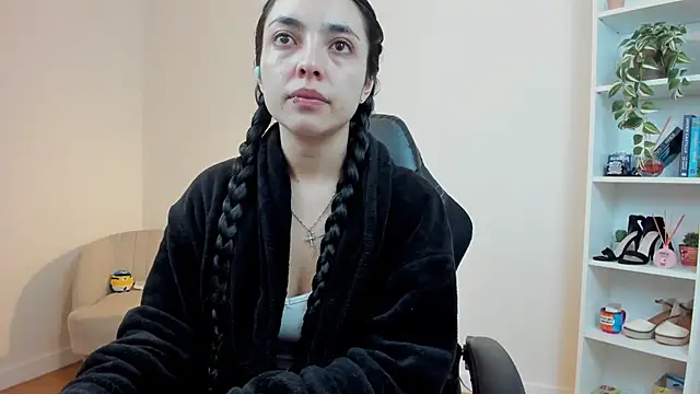  BellaEvans  online show from 01-23-25, 05:45