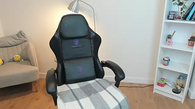  BellaEvans  online show from 02-27-25, 11:52