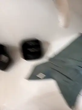 lobomisterioso13 online show from 12-04-25, 12:03